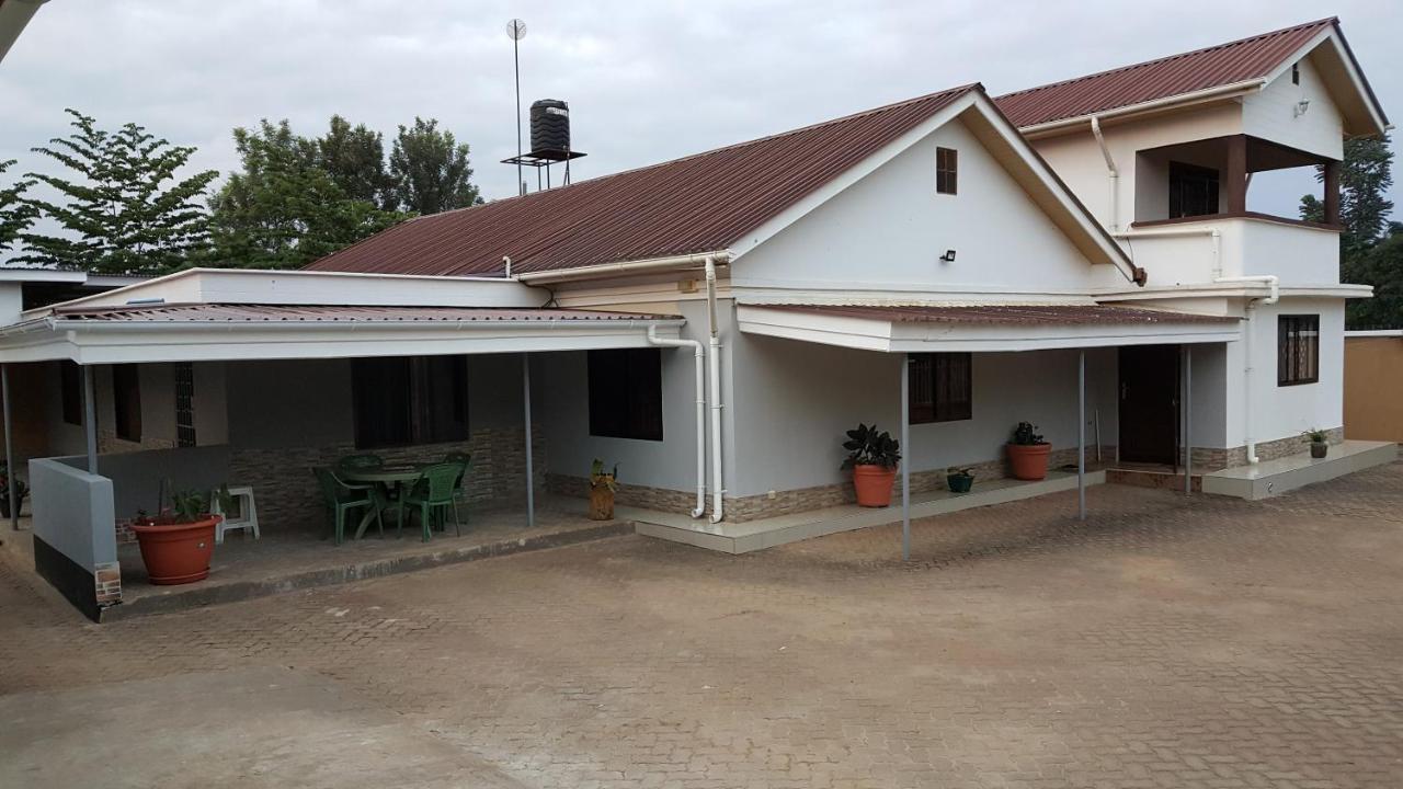 Kilimanjaro Lyimo's Country House2 Moshi Bagian luar foto