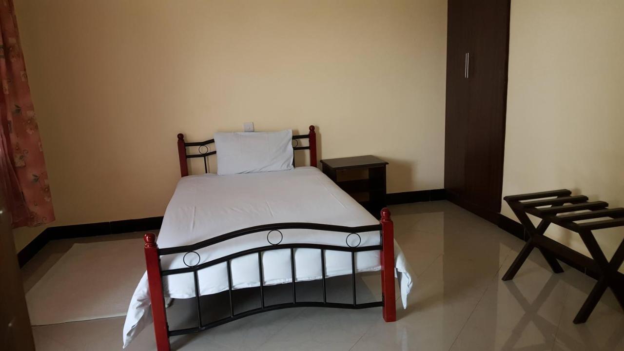 Kilimanjaro Lyimo's Country House2 Moshi Bagian luar foto