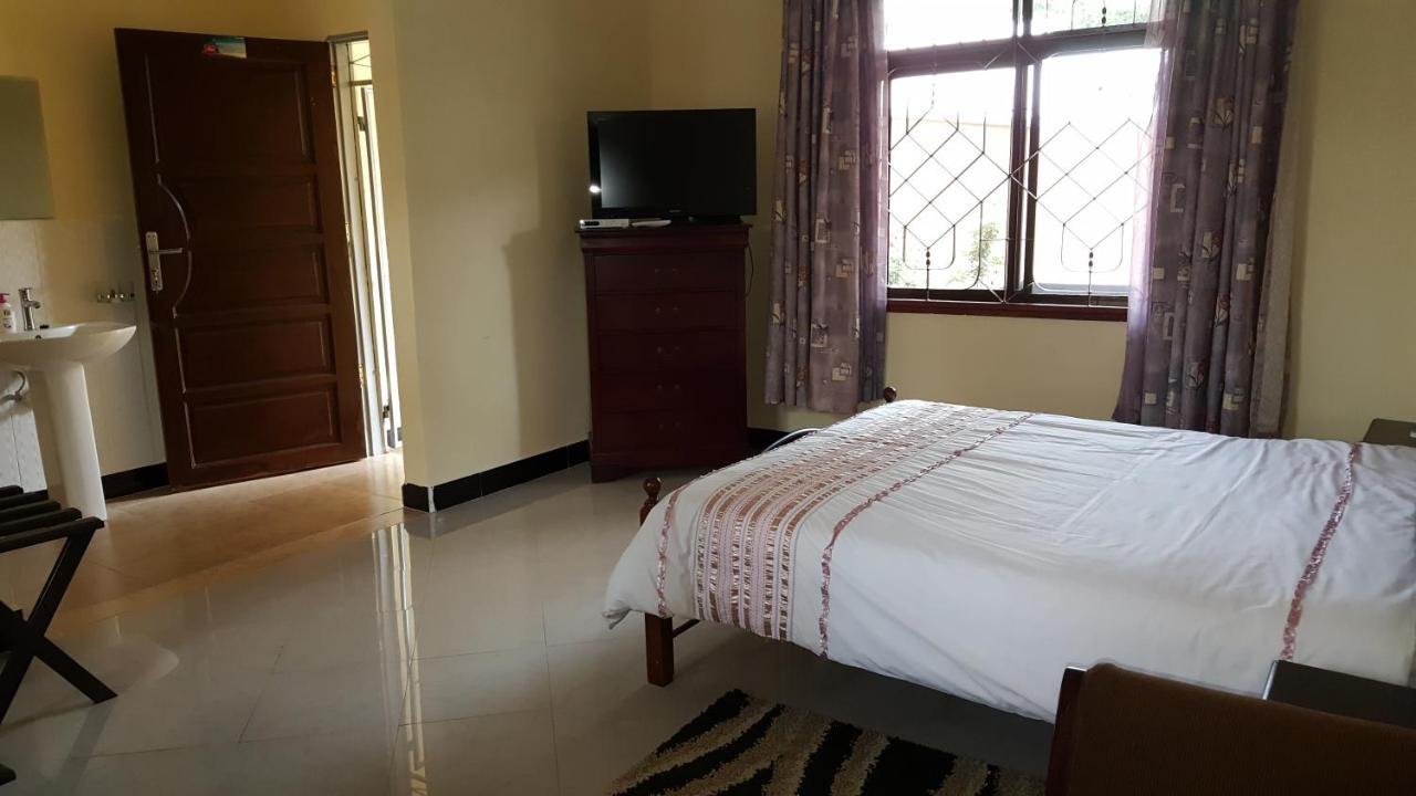 Kilimanjaro Lyimo's Country House2 Moshi Bagian luar foto