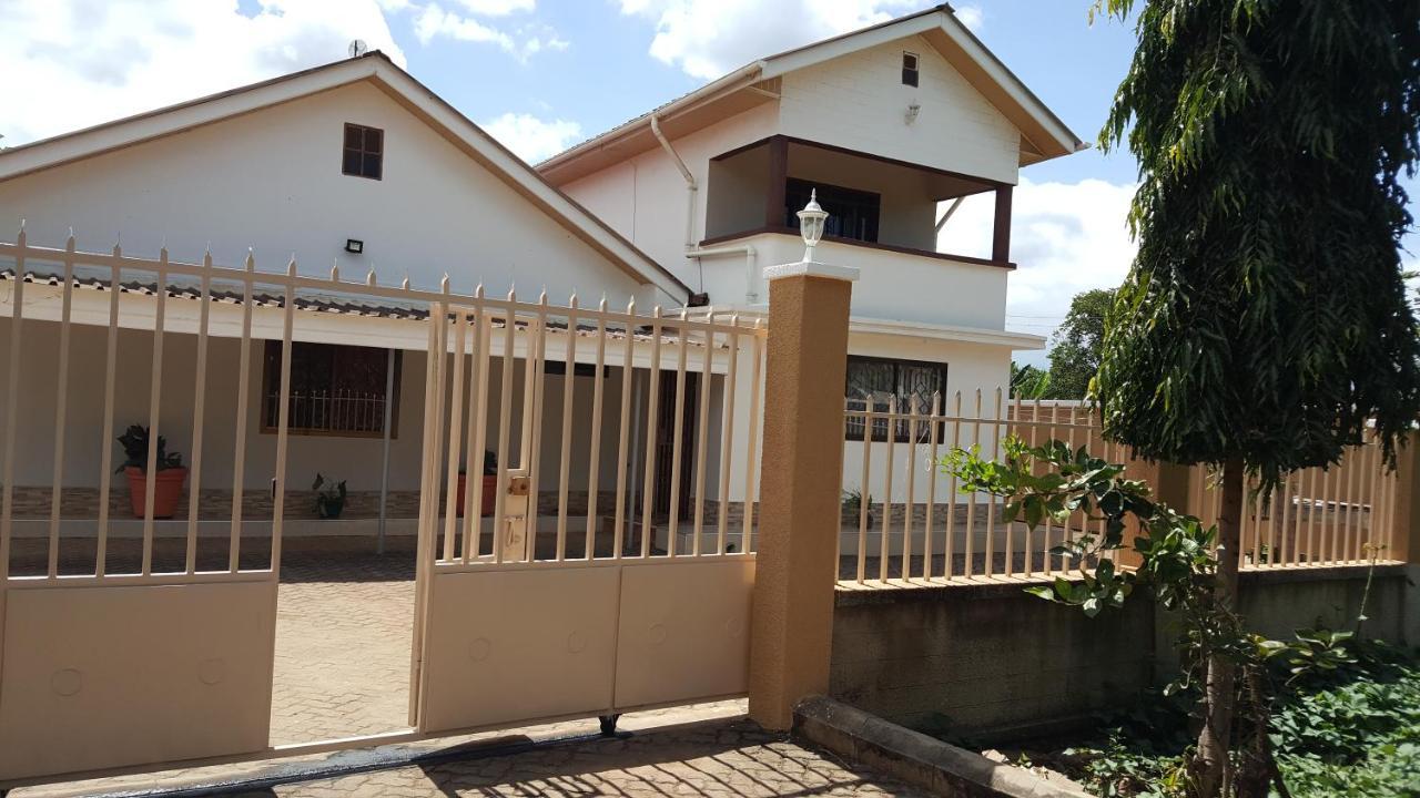 Kilimanjaro Lyimo's Country House2 Moshi Bagian luar foto