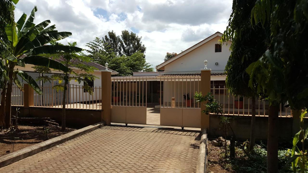 Kilimanjaro Lyimo's Country House2 Moshi Bagian luar foto