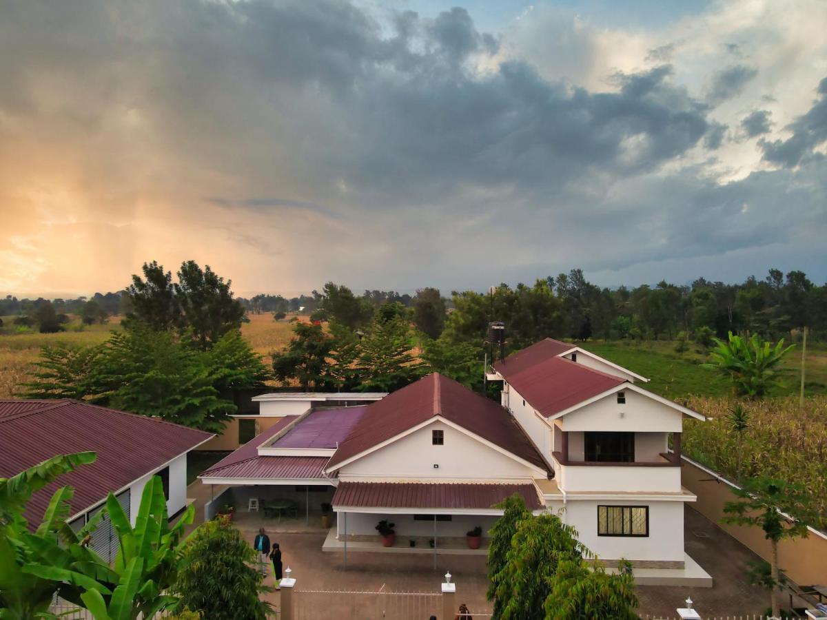 Kilimanjaro Lyimo's Country House2 Moshi Bagian luar foto