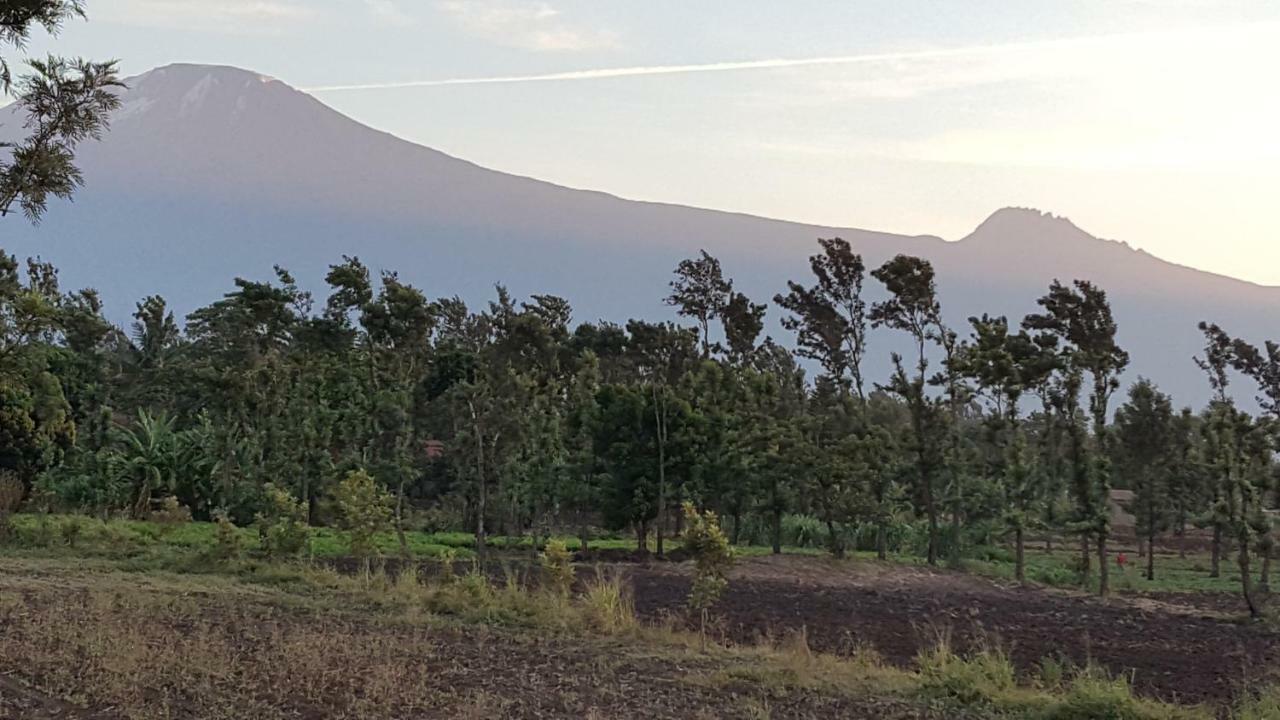 Kilimanjaro Lyimo's Country House2 Moshi Bagian luar foto